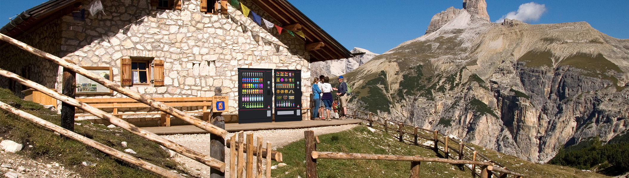 Automaten an einer Hütte auf einem Wanderweg