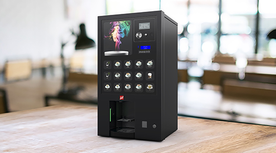 Ein Automat vor einer Glaswand