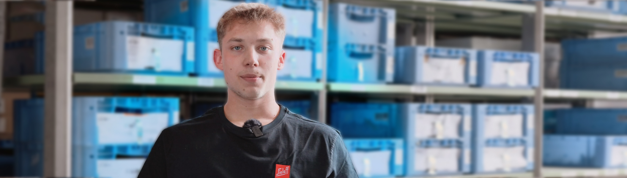 Ein Elektroniker für Betriebstechnik