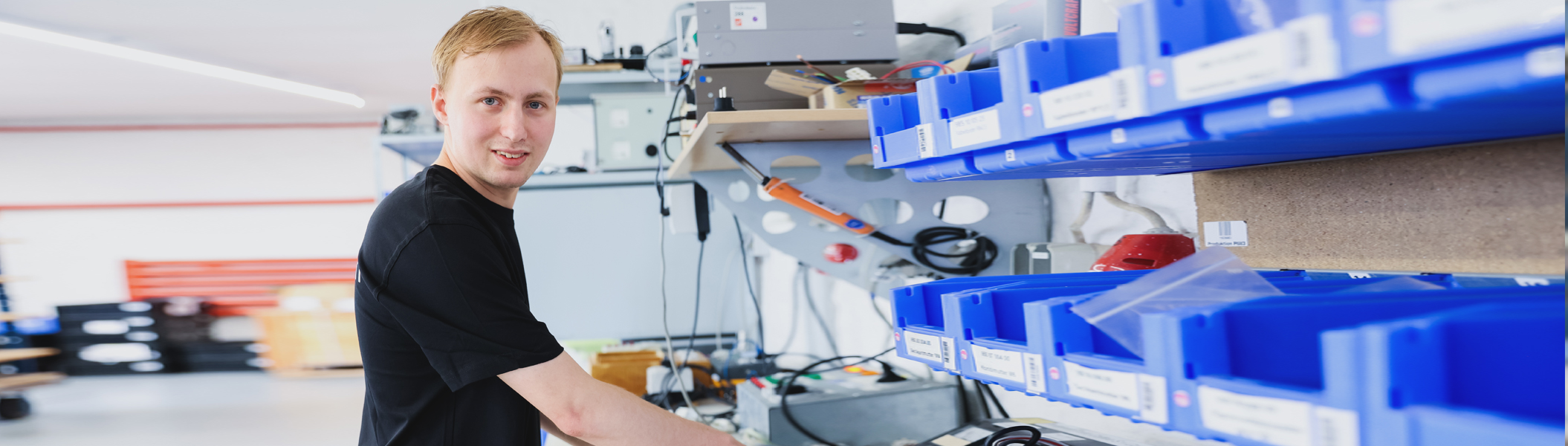 Ein Industrieelektriker für Betriebstechnik